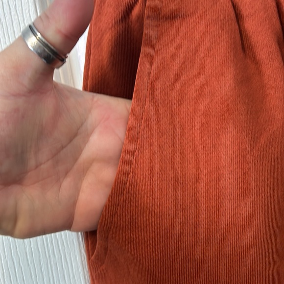 We wore what joggers - Picture 5 of 12